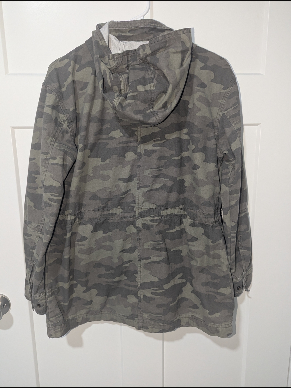 Universal Thread Women's Green Camo Hooded Utility Jacket - Picture 3 of 3